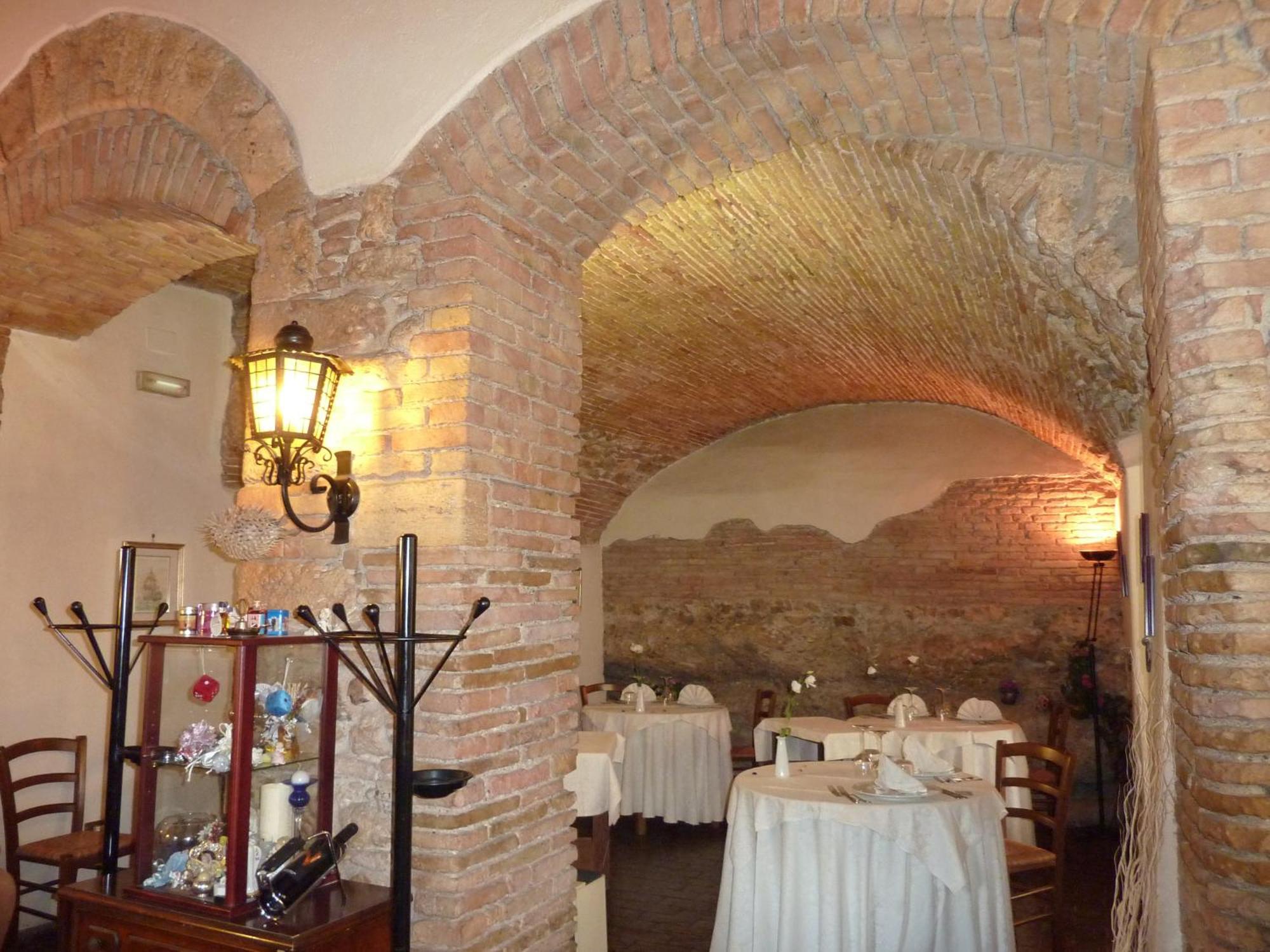 La Rocca Hotell Narni Exteriör bild